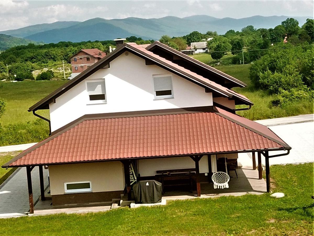Guest House Tonka Оточац Экстерьер фото
